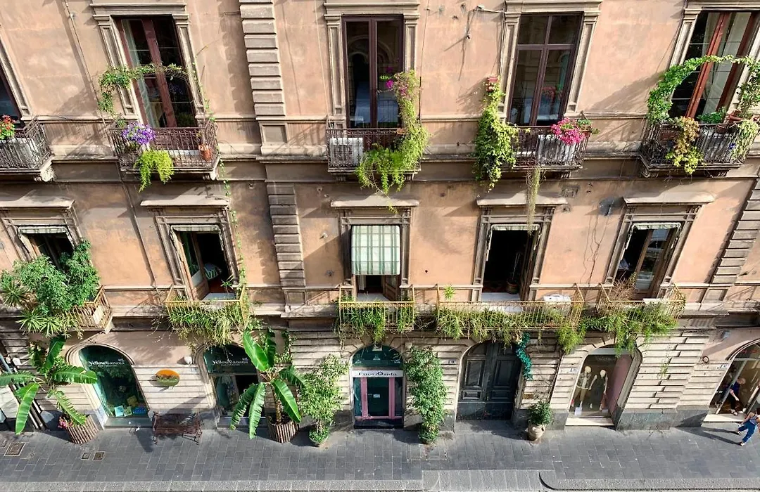 Grand Tour Design Guest House Catania Self Check-In-1